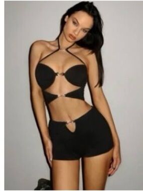 Criss Cross Top with silver metal hardware